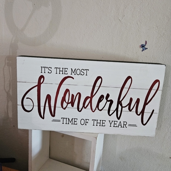 Hand Crafted Holiday Wall Decor Christmas Sign - Picture 4 of 14
